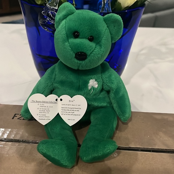 Lot of Three Ty beanie babies, Erin, Shamrock and LUCKe - Picture 6 of 9